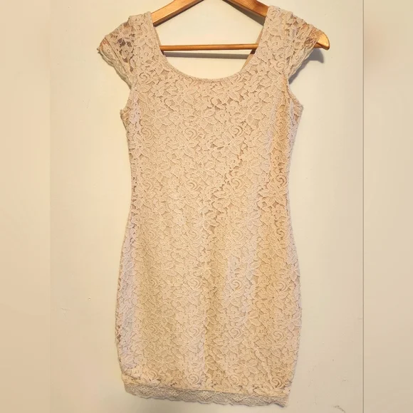 H&M | Dresses | Hm Beige Lace Mini Dress Size S | Poshmark